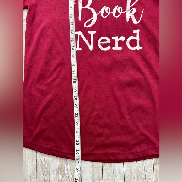 Book Nerd V-Neck Shirt Women’s XL NWOT - Picture 2 of 4